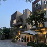 Biệt Thự Compound Vip Nhất Bình Dương, Chỉ 14,2 Tỷ, Nhận Nhà Tháng 9 Năm Nay