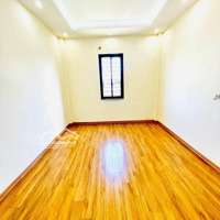 #Tam_Trinh Nhà Mới Ở Ngay,Phân Lô, Ô Tô Vào Nhà Diện Tích 53M2 X 5 Tầng
Đường Trước Nhà Ô Tô Tránh