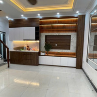 Bán Nhà Thuỵ Khuê Gần Phố Kinh Doanh