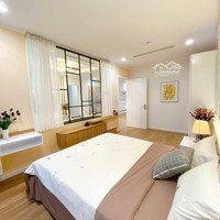 Chính Chủ Bán Nhanh Căn 78M2, 2 Phòng Ngủ- 2 Vệ Sinhcc Goldsikl, Full Nội Thất, Ban Công Đn, Giá Bán 4Tỷ2