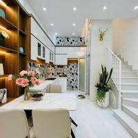 Cho Thuê Nhà Mới - Full Nội Thất Cao Cấp - Đường Số 8, P11, Gv - Trệt 2Lầu 3 Phòng Ngủ 3 Vệ Sinh Có Sân Thượng