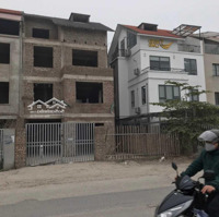 Bán Biệt Thự Nguyễn Xiển 218M2, Giá Bán 45 Tỷ, Nhà Nội Thất Đẳng Cấp Vip