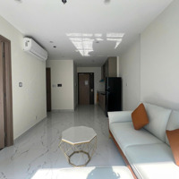 Căn 2 Phòng Ngủ 2 Vệ Sinh View Trực Diện Hồ Bơi, Nội Thất Gỗ Cao Cấp, Giỏ Hàng Đầy Đủ Căn Tại Vinhomes Quận 9