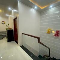 Nhà 1 trệt 2 lầu tặng full nội thất cao cấp Phường Tân Ngãi TP Vĩnh Long