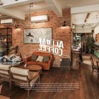 Mặt Phố Hoàng Cầu Diện Tích 90Mx5 Tầng,Mặt Tiền Gần 7M,Sân Vườn Rộng, Thông Sàn Cầu Thang Cuối, 85 Triệu