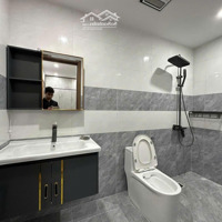 Chính Chủ Cho Thuê Chung Cư Mới Khu Đô Thị Pháp Vân, 67M, 2 Phòng Ngủ 2 Vệ Sinh 1 Pk, 1 Bếp, 8 Triệu.