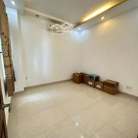 Bán Gấp Nhà 3T Có Sân Đậu Oto_Đường Võ Văn Ngân_72M2 Vuông Vức_Hoàn Công Đủ_Gần Chợ Thủ Đức