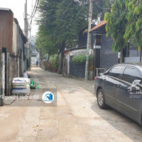 Bán Gấp Lô Đất Thổ Cưdiện Tích6M X 17M, Gần Ngã 5 Chợ Đầu Mối Hóc Môn, Shr, Dân Cư Hiện Hữu