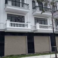 Nhà Hiện Đại 100M2 Khu Đô Thị, Sổ Sẵn, Công Chứng Ngay Giá Chỉ 2Ty45 (Ngân Hàng Hỗ Trợ Vay Tối Đa)