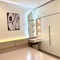 Bán 2 Phòng Ngủ 2 Vệ Sinh68M2 Sử Dụng Đầy Đủ Đồ Đẹp R105 Tầng 31 Trục Căn 8A, Giá Chỉ 4.090 Tỷ