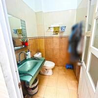 HOT HOT! NHÀ 3 LẦU ST MẶT TIỀN ĐƯỜNG 10M HUỲNH TẤN PHÁT Q7.
