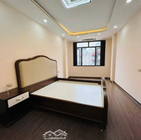 Văn Chương, Đống Đa.diện Tích32/38M2 X 5 Tầng,Mặt Tiền3M, Giá Bán 7,6 Tỷ. Nhà Mới, Nội Thất Xịn, Gần Phố.
