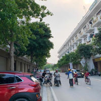 Bán Ngôi Nhà Mặt Đường Hà Huy Tập Khách Đến Xem Là Mê Chốt Luôn Ngay Bệnh Viện Tỉnh