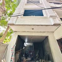 Bán toàn nhà mới cứng ở Đội nhân 6 tầng 15 phòng dòng tiền 80 tr, oto đỗ cửa