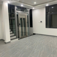 Cho Thuê Tầng Trệt Nhà Phố Tại Vinhomes Grand Park Chỉ 12 Triệu/Tháng(Thương Lượng)