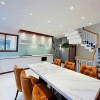 Sở Hữu Ngay Căn Nhà Cách Sân Bay Chưa Đến 5 Phút - Đường Cửu Long, Tân Bình 40,5M2