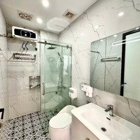 Bán Siêu Phẩm 84M2 Phố Trần Nguyên Hãn, Lê Chân, Hải Phòng, Lô Góc Xẻ Khe, Giá Cực Tốt