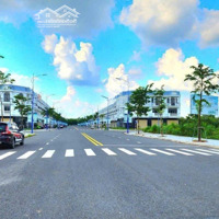 Bán Nhà Mặt Phố Tại Thị Trấn Lai Uyên, Giá Siêu Hời 2,2 Tỷ, 200M2 View Đẹp