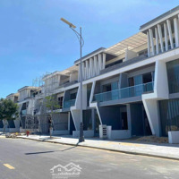 Rổ Hàng Nhà Liền Kề Parasol Cam Ranh Chủ Cắt Lỗ Sâu. Khách Thiện Chí Lh Ngay: 0909939648