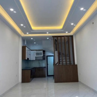 Nhà Xây Mới 5 Tầng - Đổ Bê Tông Hết Tầng 5 - Trước Nhà Thoáng Sáng Có Sân Để 10 Xe Máy