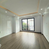 Nhà Mới. 41M2, 6 Tầng, Thang Máy, Gần Phố, Full Nội Thất Cao Cấp, Nhà Mới, Giá: 9.3 Tỷ