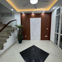 Nhà Dân Xây Gần 50M X 4 Tầng Giá Chỉ 5.5 Tỷ . Cần Bán Gấp Nhà Long Biên - Ngõ Oto Gần.