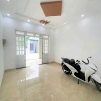 Bán nhà mới đẹp, sổ riêng thổ cư, gần chợ 26, P.Tân Phong, đường oto chỉ 2ty750