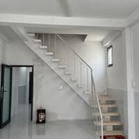 Cho thuê nhà Trường Sa, P.17, 4x15m, 1 lầu, 2 phòng ngủ, 2 WC, 10tr