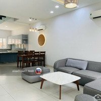 Cho Thuê Biệt Thự Có 4 Phòng Ngủ , Toilet Riêng, Đầy Đủ Nội Thất Cao Cấp Kế Siêu Thị Aeon Mall Bd