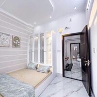 Nhà lầu mới Full nội thất, gần chợ An Bình và trường đại học FPT