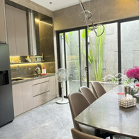 Gấp Định Cư Giảm " 600 Triệu"! Bán Gấp Nhà 4 Tầng 60M2 - Có Thang Máy - Hẻm Xe Hơi - Gần Phạm Văn Đồng