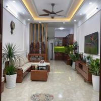 Giảm 200 Triệu Nhà Đẹp - Ô Tô Đỗ Tận Cổng.
Lô Góc Thoáng Sáng - Gần Đường Lớn. Thạch Bà