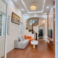 Siêu Hiếm. Cho Thuê Nhà Nguyên Căn Phố Văn Cao - Liễu Giai. Ngõ Ô Tô Tránh. 6 Phòng Ngủ