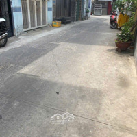Bán Nhà Q4 Hẻm Xe Hơi Đỗ Cửa Cách 3M Khu Nhà Cao Tầng Đồng Bộ Cách Q1 5P. Sửa Chữa Hoặc Xây Mới
