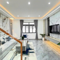 Cần Xoay Vốn Bán Nhà Đẹp Có Nội Thất Tại Đường Trần Phú, Q5, Tp.hcm, 70M2, 4Tỷ, Shr, Liên Hệ: 0769686348