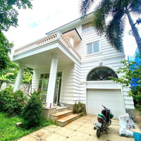 Cho Thuê Biệt Thự Thảo Điền, Quận 2, Diện Tích 15X28M, Kết Cấu: Trệt 2 Lầu 5 Phòng Ngủ 5 Vệ Sinh Giá Bán 120 Triệu