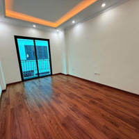 Nhà Dân Xây 5 Tầng, Ô Tô Đỗ Cửa, Thang Máy Nhập Khẩu, Gần Chợ Hà Đông