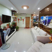 Cho Thuê Căn Hộ Cao Cấp Hùng Vương Plaza, Q.5, 127M2(3Pn), Lầu Thấp, Ntcc.