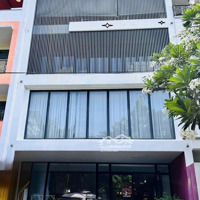 Cho Thuê Nhà Phan Đăng Lưu, P.3 , Q. Phú Nhuận, Ngang 10 Dài 23M, Hầm Trệt 3 Lầu Thiết Kế Đẹp