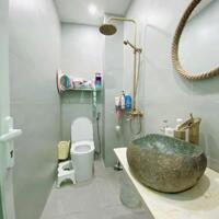 NHÀ MỚI ĐẸP NGAY VẠN HẠNH MALL – 3/2  QUẬN 10 - 50M 3 TẦNG  3PN - HOÀN CÔNG - GIÁ 8.3 TỶ TL. LH: 0908728638 (zalo 0969956925)