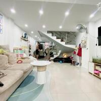 NHÀ MỚI ĐẸP NGAY VẠN HẠNH MALL – 3/2  QUẬN 10 - 50M 3 TẦNG  3PN - HOÀN CÔNG - GIÁ 8.3 TỶ TL. LH: 0908728638 (zalo 0969956925)