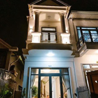 Cho Thuê Nhà 1 Trệt 1 Lầu 4 Phòng Ngủ Full Nội Thất, 2 Sân Bbq, Giá 18 Tr/Th Phi Yến 0396459994
