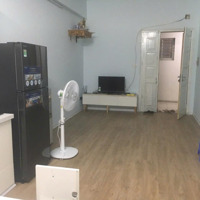 Bán Căn 2 Ngủ 55M2 Sổ Đỏ Chính Chủ Đồ Cơ Bản Giá 3,X Tỷ Nơ 9A Bán Đảo Linh Đàm