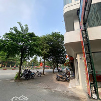 Cho Thuê Nhà Mặt Phố Nguyễn Hoàng 80M2 6 Tầng Thang Máy Thông Sàn Giá 55 Triệu