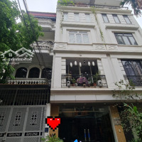 Nhà Văn Phú Phân Lô Thang Máy Kinh Doanh Hoặc Làm Văn Phòng