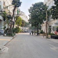 Nhà Văn Phú Phân Lô Thang Máy Kinh Doanh Hoặc Làm Văn Phòng