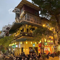 Cho Thuê Nhà Mặt Phố Hoàng Cầu Vị Trí Vàng Kinh Doanh Nhà Đẹp, Có Sân Giá Chỉ 55 Triệu/Tháng