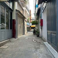 Chính Chủ Cần Bán Gấp Nhà Q4 1 Trệt 2 Lầu, Full Nội Thất Cao Cấp, Giá Chỉ 4.8 Tỷ!