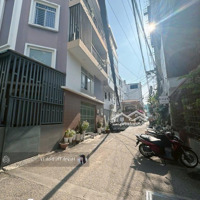 Nhà Măt Tiền 3 Tầng Ngay P1 Bình Thạnh, 40M2, Nở Hậu, 5Pn/ 3 Vệ Sinh Kế Bên Q1