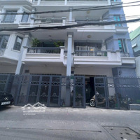 Đường 8M 544 Lạc Long Quân Q11 ( 5.6 * 11.5 ) 4 Lầu 8.5 Tỷ